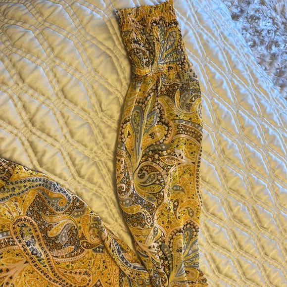 A beautiful top - Picture 3 of 5